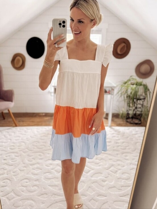 Dresses & Skirts - NWT Boutique Dress
